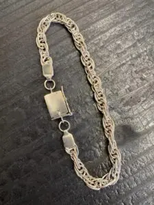 Bracelet metal